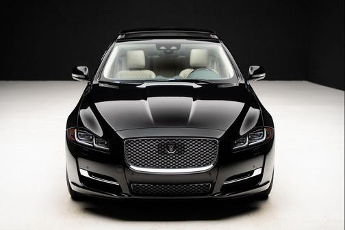 2019 Jaguar XJ Supercharged