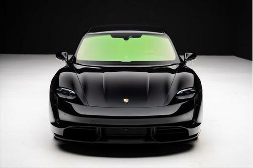 2021 Porsche Taycan Turbo