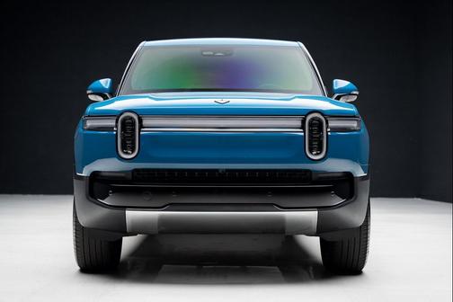 2025 Rivian R1T Adventure