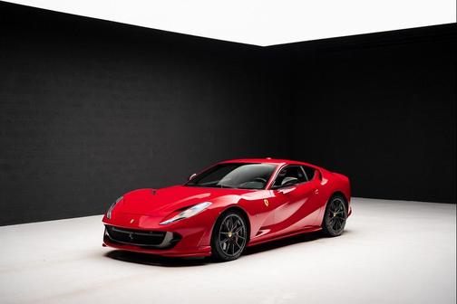 2018 Ferrari 812 Superfast Base