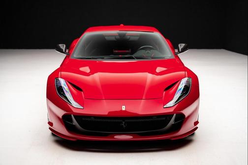 2018 Ferrari 812 Superfast Base