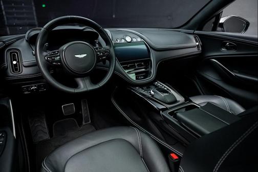 2021 Aston Martin DBX 
