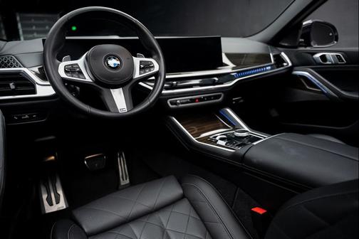 2024 BMW X6 xDrive40i