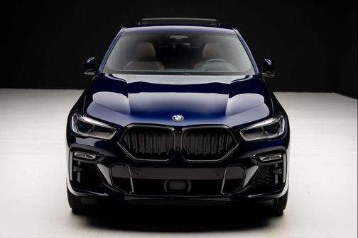 2021 BMW X6 M50i