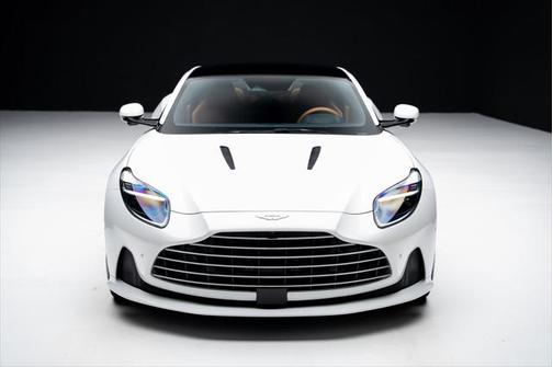 2024 Aston Martin DB12