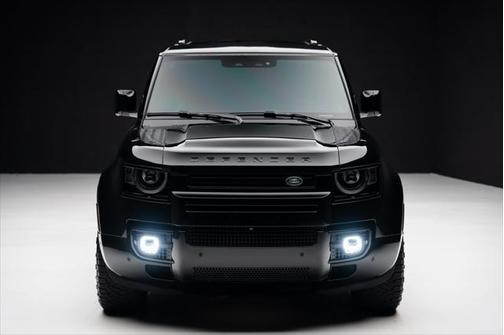 2023 Land Rover Defender 110 SE