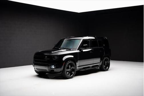 2023 Land Rover Defender 110 SE