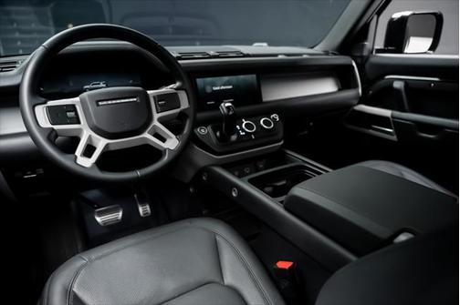 2023 Land Rover Defender 110 SE
