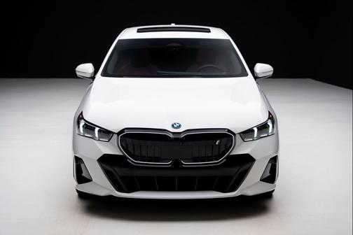 2024 BMW i5 eDrive40