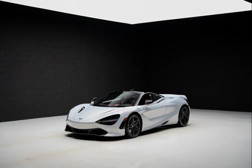 2018 McLaren 720S Base