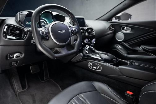 2019 Aston Martin Vantage Base