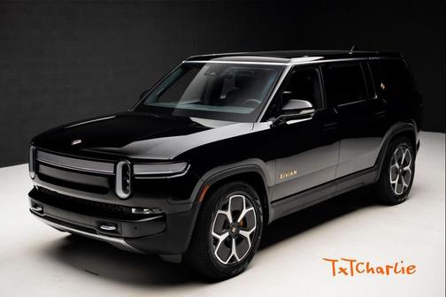 2023 Rivian R1S Adventure