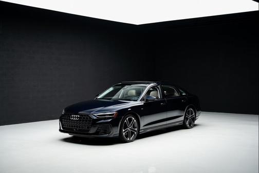 2025 Audi A8 L 55 TFSI quattro Tiptronic