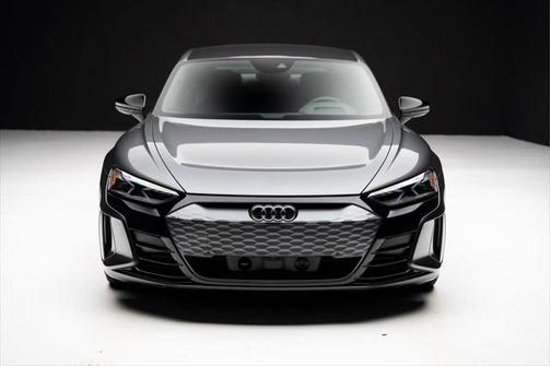 2024 Audi RS e-tron GT quattro
