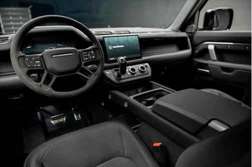 2024 Land Rover Defender 110 P525 Carpathian Edition