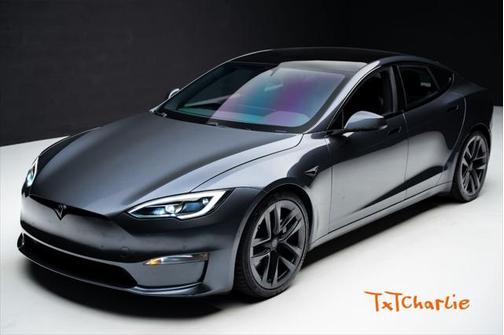 2022 Tesla Model S Plaid