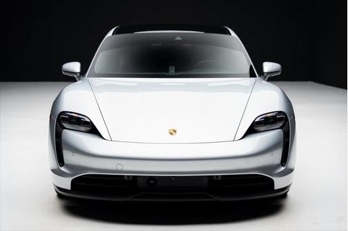 2022 Porsche Taycan Base