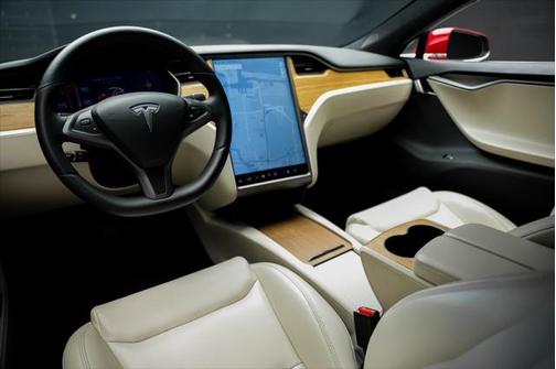 2020 Tesla Model S Long Range
