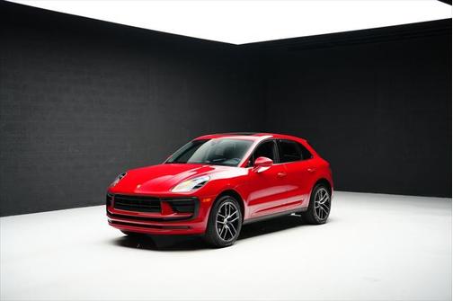 2022 Porsche Macan Base