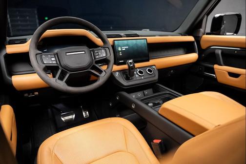 2023 Land Rover Defender 110 Carpathian Edition