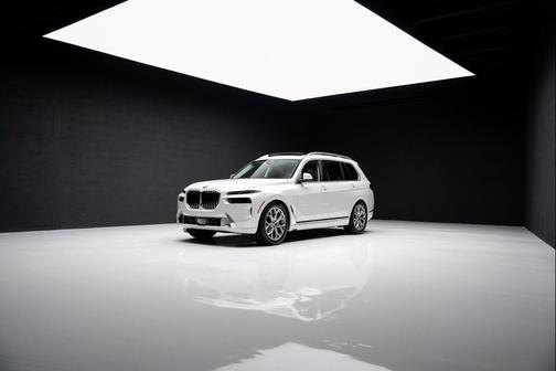 2026 BMW X7 M60i