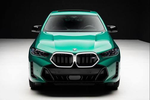 2025 BMW X6 M60i