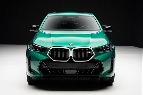 2025 BMW X6 M60i