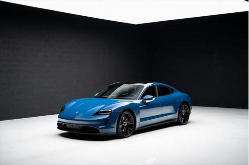 2022 Porsche Taycan Base