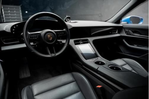 2022 Porsche Taycan Base