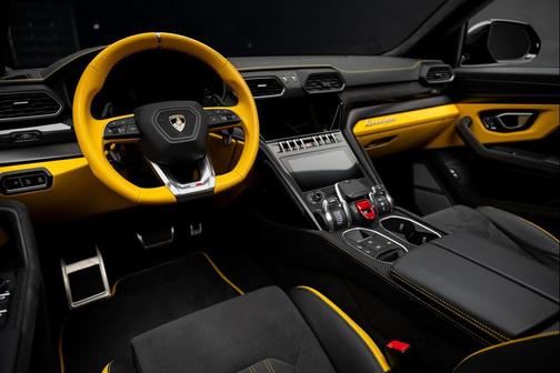 2024 Lamborghini Urus S