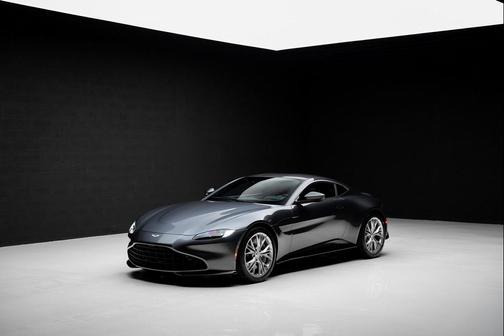 2022 Aston Martin Vantage 