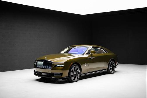 Chartreuse 2025 Rolls-Royce Spectre