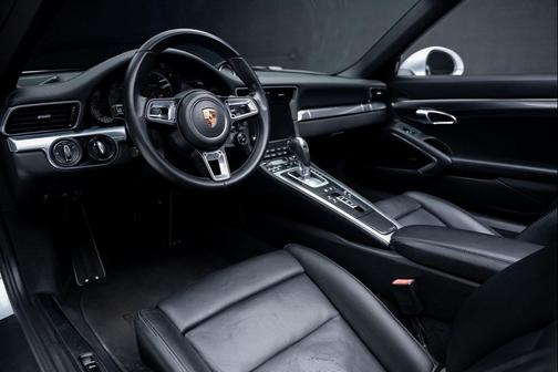 2017 Porsche 911 Turbo