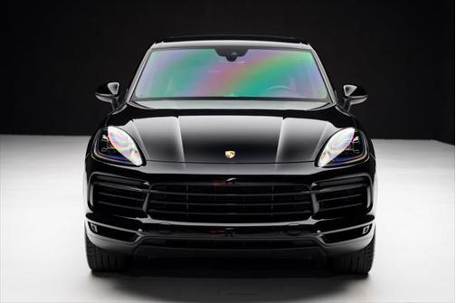 2022 Porsche Cayenne Base