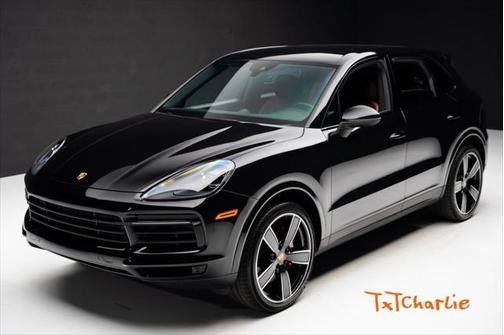 2022 Porsche Cayenne Base
