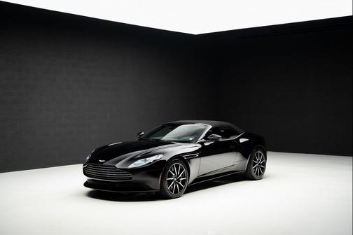2022 Aston Martin DB11 Volante