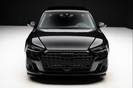 2022 Audi S8 4.0T