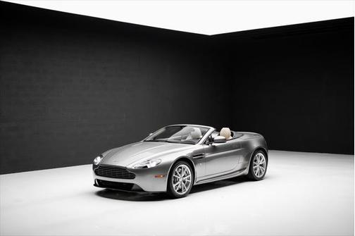 2015 Aston Martin V8 Vantage Base