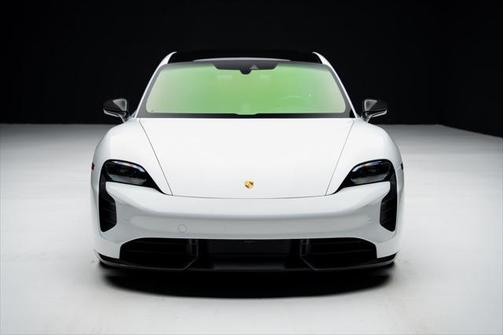 2022 Porsche Taycan Turbo S