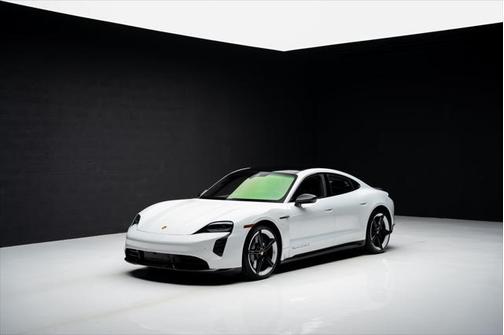 2022 Porsche Taycan Turbo S
