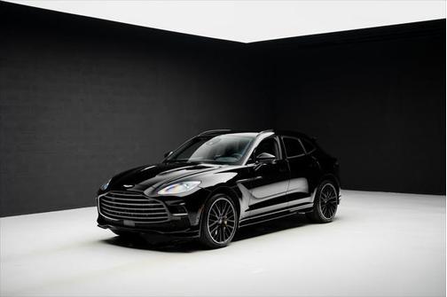 2023 Aston Martin DBX 707