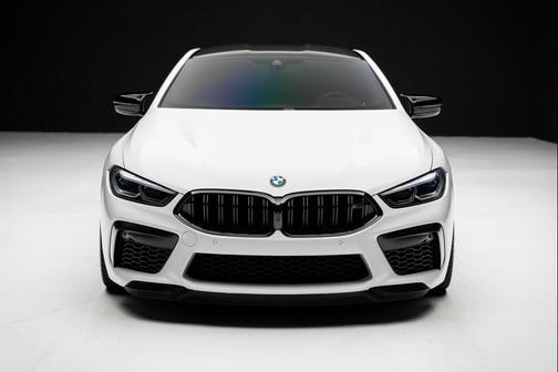 2022 BMW M8 Competition