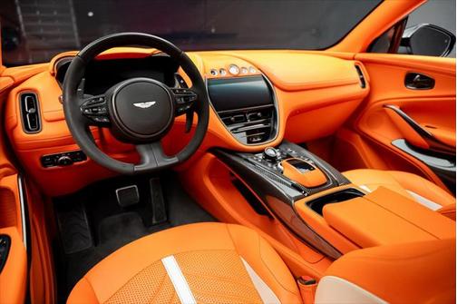 2023 Aston Martin DBX 707