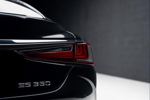 2023 Lexus ES 350 Luxury