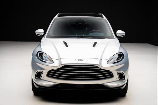 2021 Aston Martin DBX Base