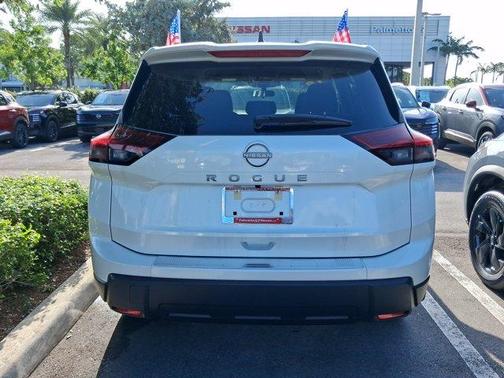 Everest White P 2026 Nissan Rogue SV