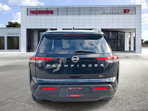 Black 2024 Nissan Pathfinder SV