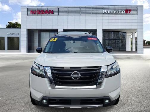 2022 Nissan Pathfinder Platinum