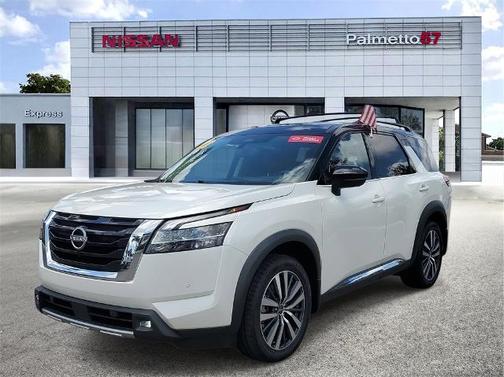 2022 Nissan Pathfinder Platinum
