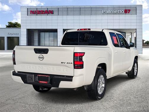 2023 Nissan Frontier SV